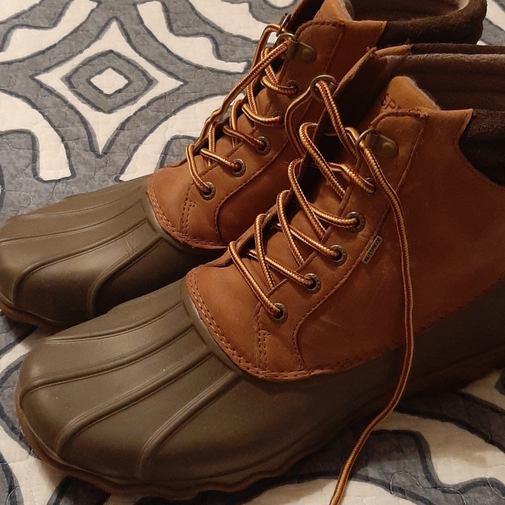 Sperry boots